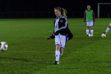 Bild 29 - B-Juniorinnen SV Henstedt Ulzburg - Krummesser SV : Ergebnis: 0:9